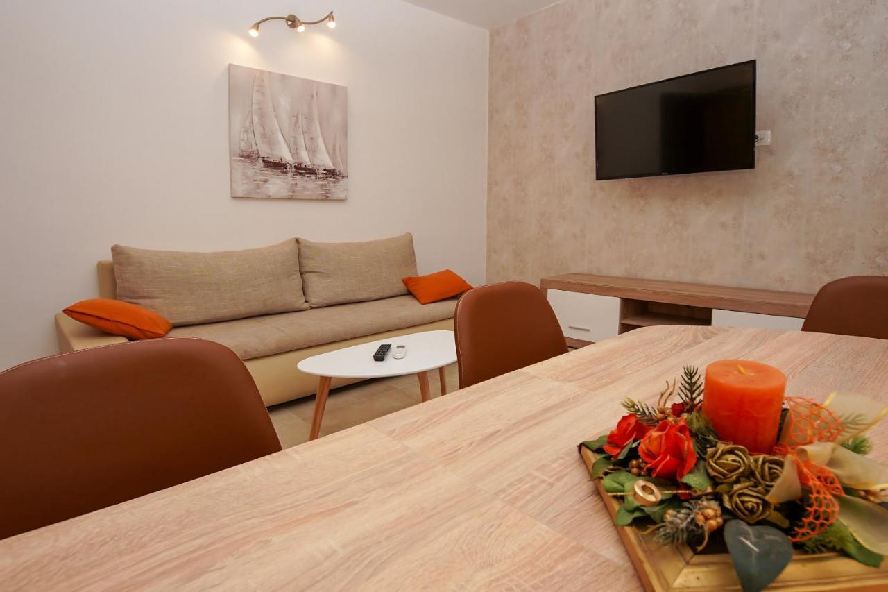 Apartment Ajdukovic Vodice Ngoại thất bức ảnh