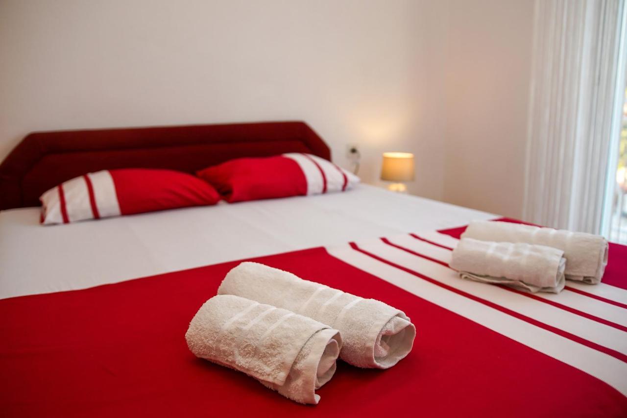 Apartment Ajdukovic Vodice Ngoại thất bức ảnh