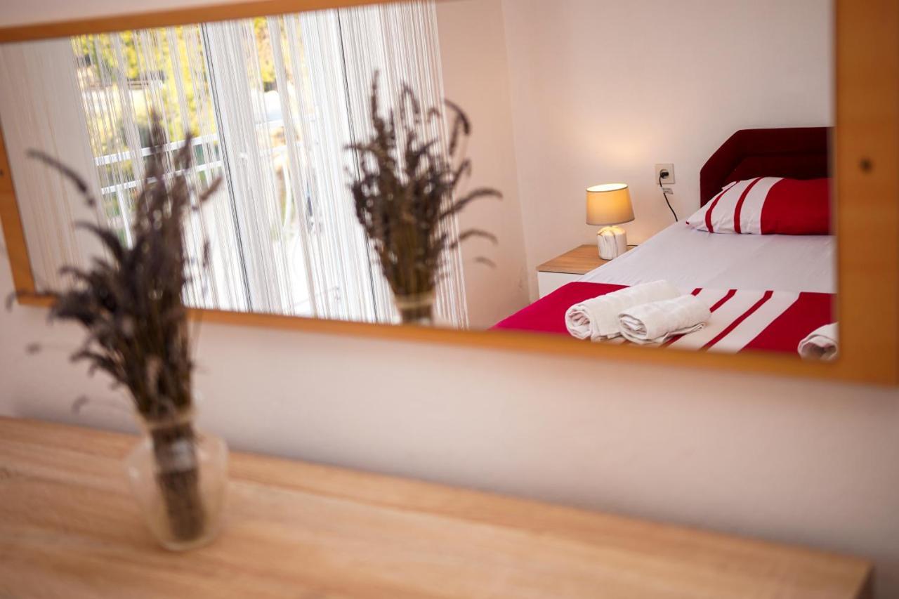 Apartment Ajdukovic Vodice Ngoại thất bức ảnh