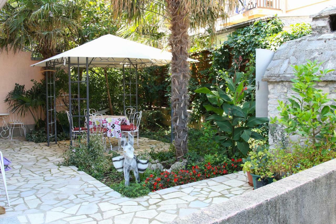 Apartment Ajdukovic Vodice Ngoại thất bức ảnh